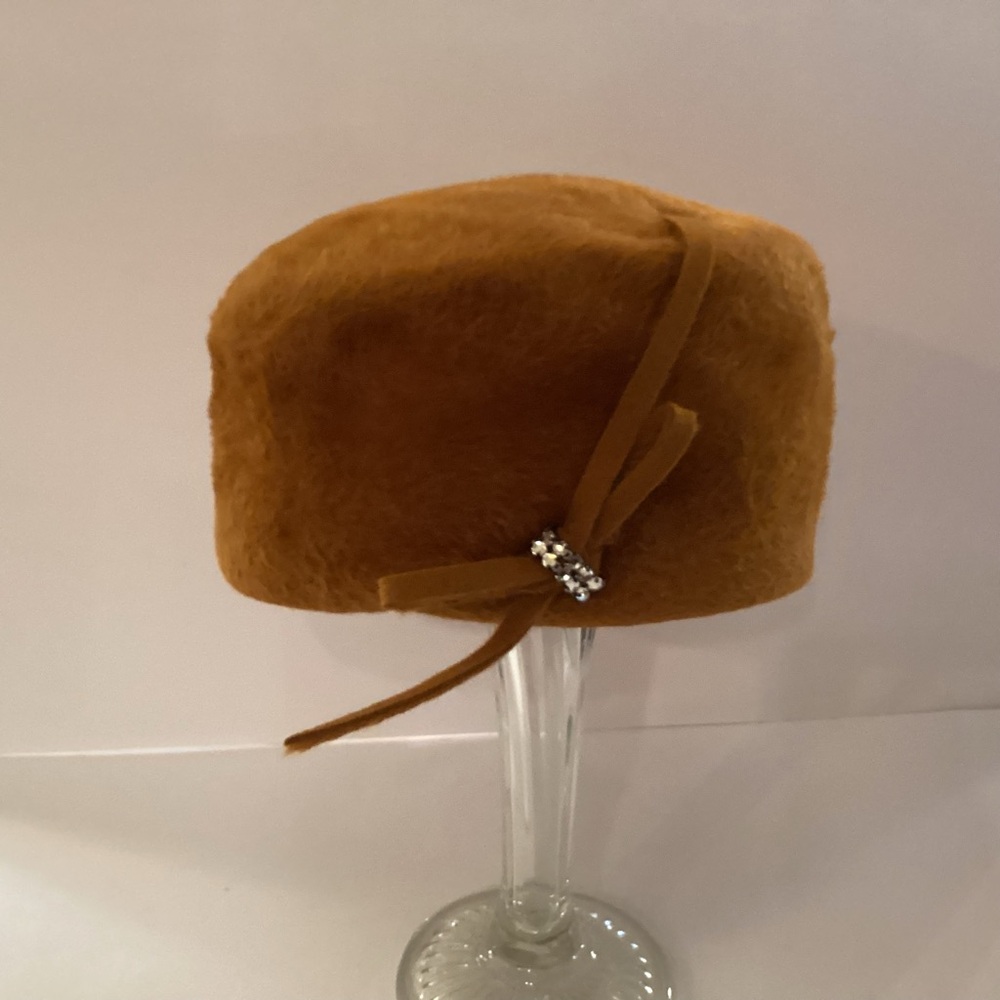 Vintage Marche’ hat, 1960’s,,made in Italy.